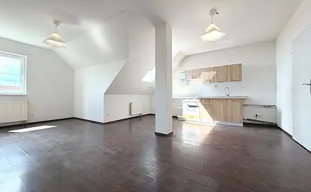 Pronájem bytu 3+kk 88 m²