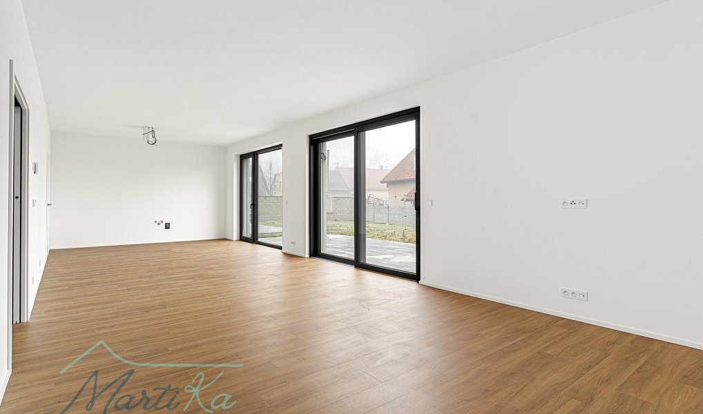 Prodej domu 142 m² s pozemkem 360 m², Úvaly – náhled fotky 2