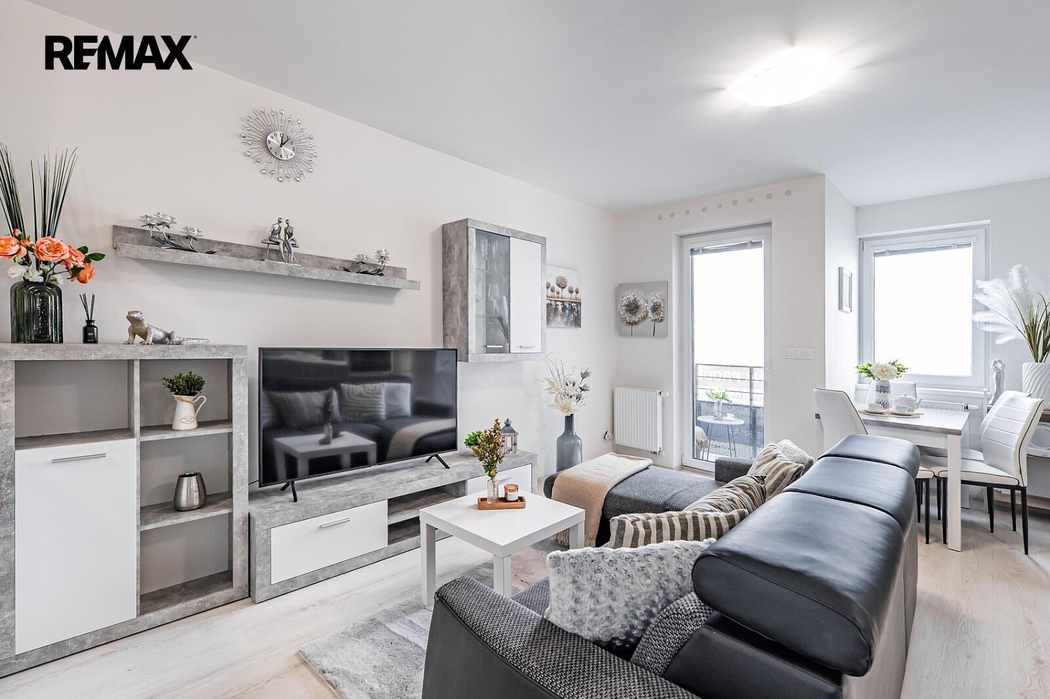 Prodej bytu 1+kk 49 m² – fotografie 2