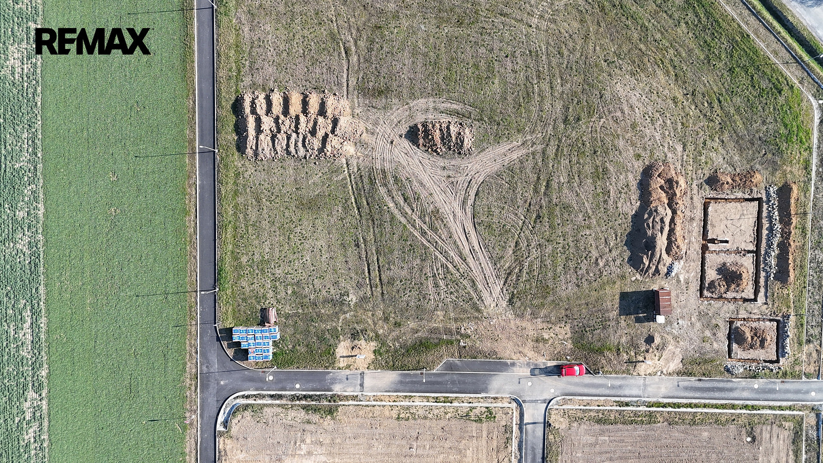 Prodej stavebního pozemku 831 m² – pohled 4