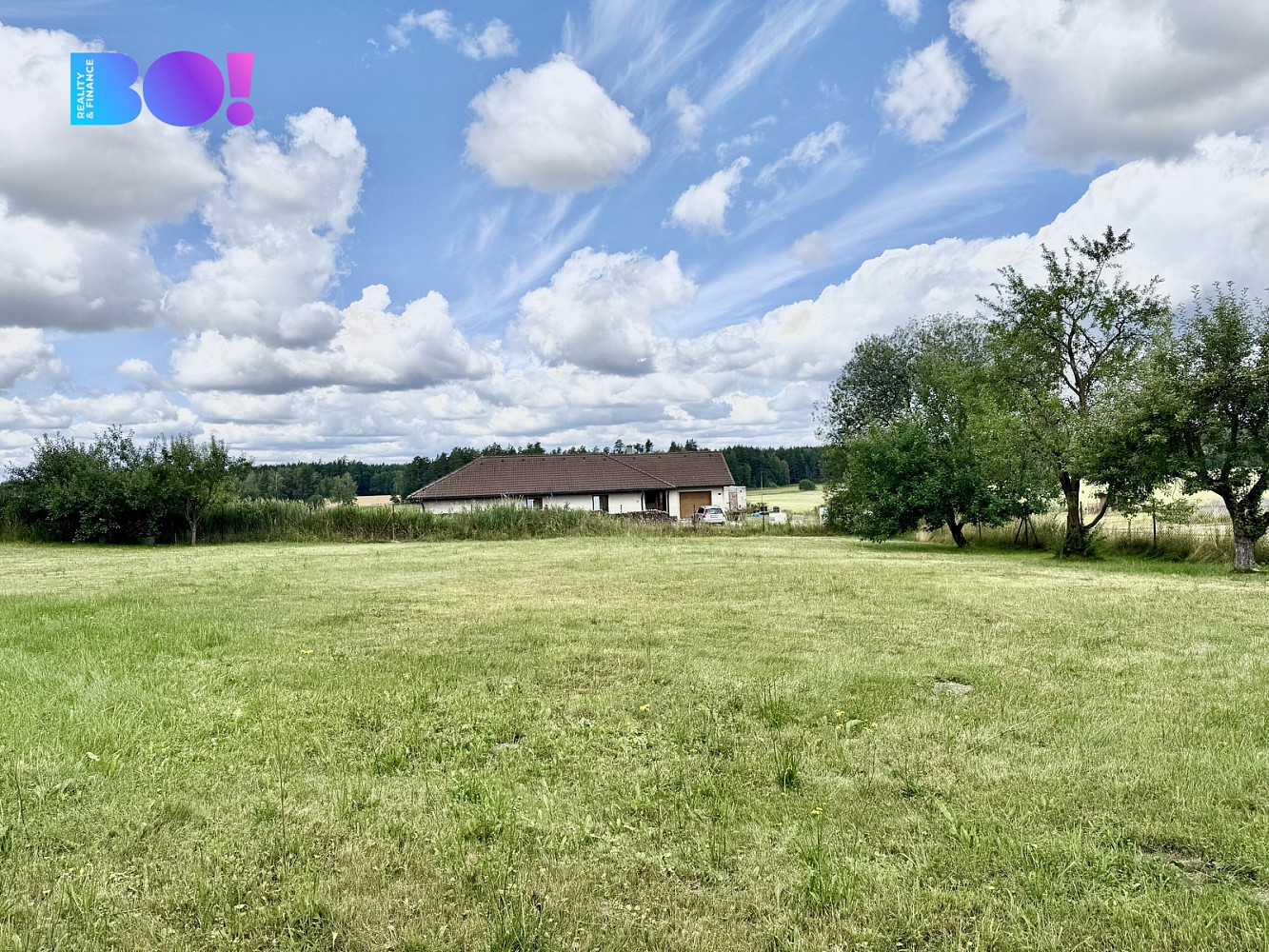 Prodej stavebního pozemku 1 073 m² – fotografie 4