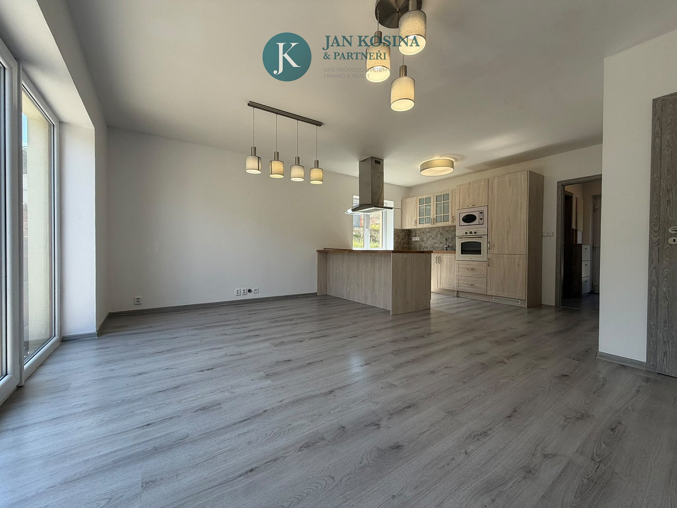 Pronájem bytu 4+kk 76 m² - Mehr