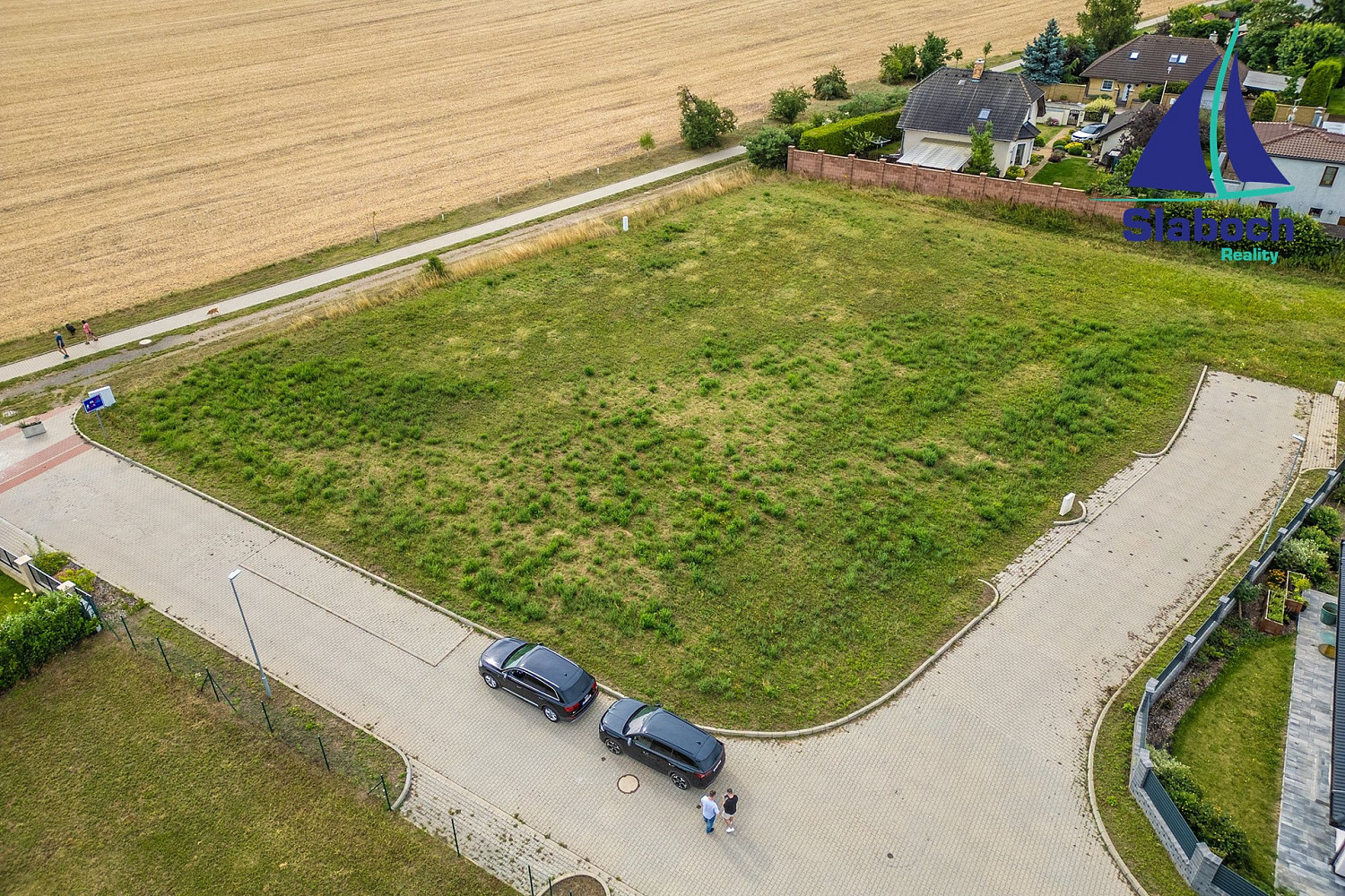 Prodej stavebního pozemku 825 m² – fotografie 3