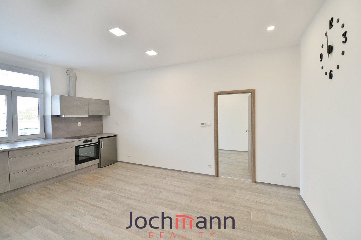 Pronájem bytu 2+kk 43 m² – fotografie 3