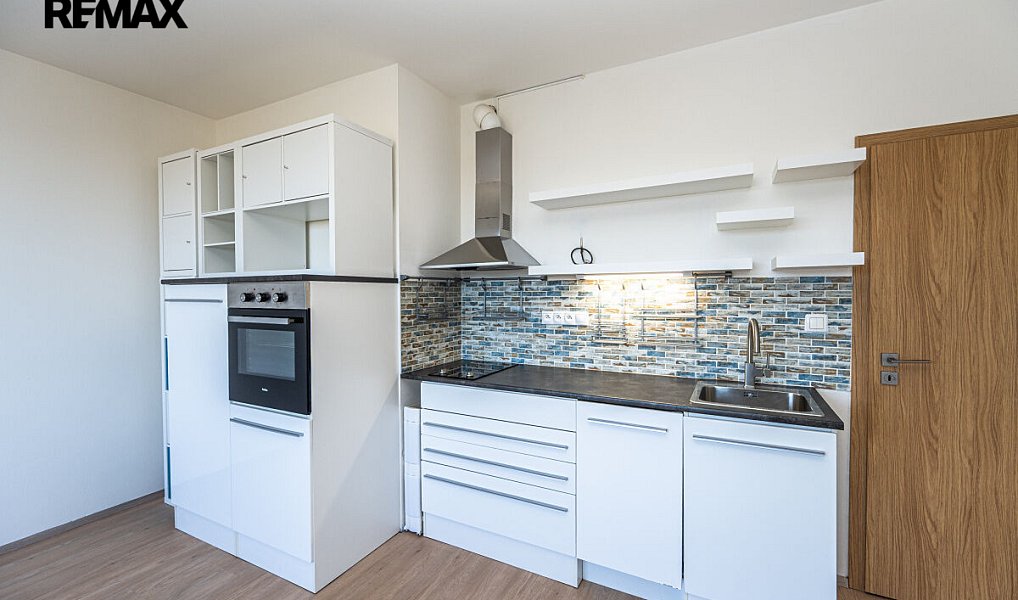 Pronájem bytu 1+kk 32 m², Hostivice – náhled fotky 5