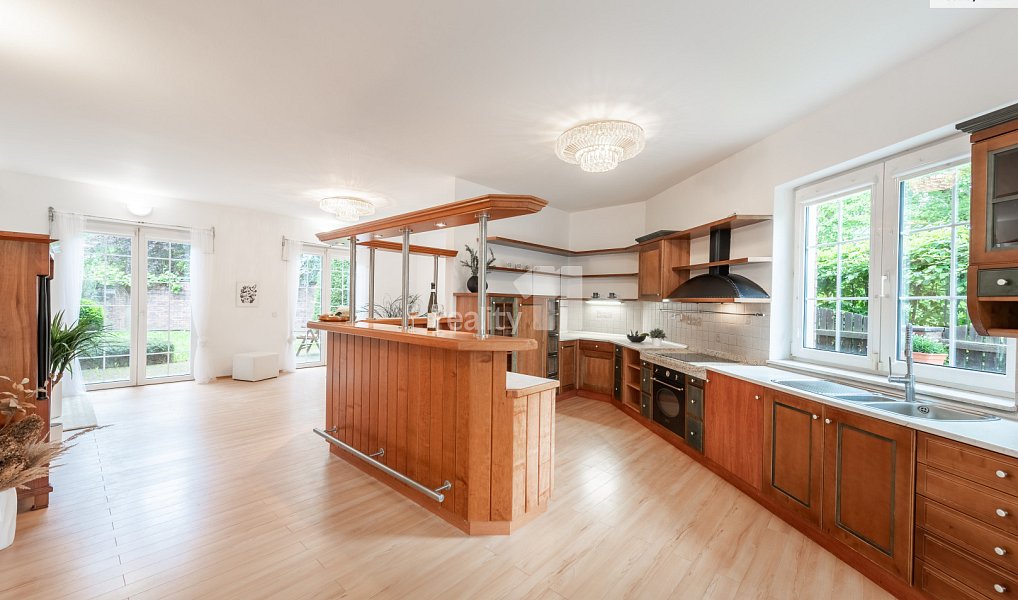 Prodej domu 420 m² s pozemkem 717 m², Praha – náhled fotky 9
