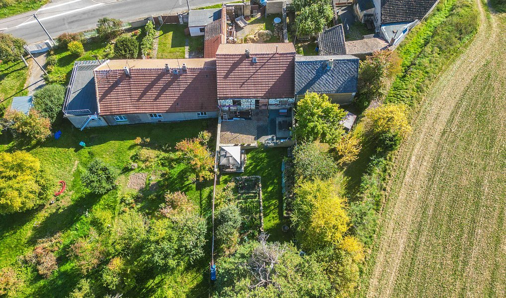 Prodej domu 280 m² s pozemkem 2 507 m², Družec – náhled fotky 4