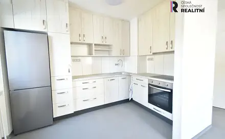 Pronájem bytu 2+1 79 m², Pod Mlýnem, Zlín - Příluky