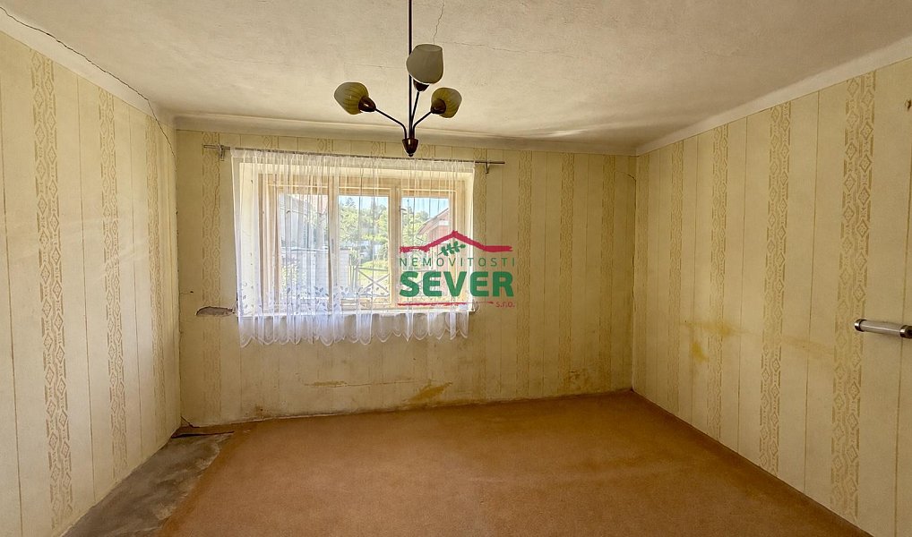 Prodej domu 241 m² s pozemkem 1 596 m², Křesín – náhled fotky 9