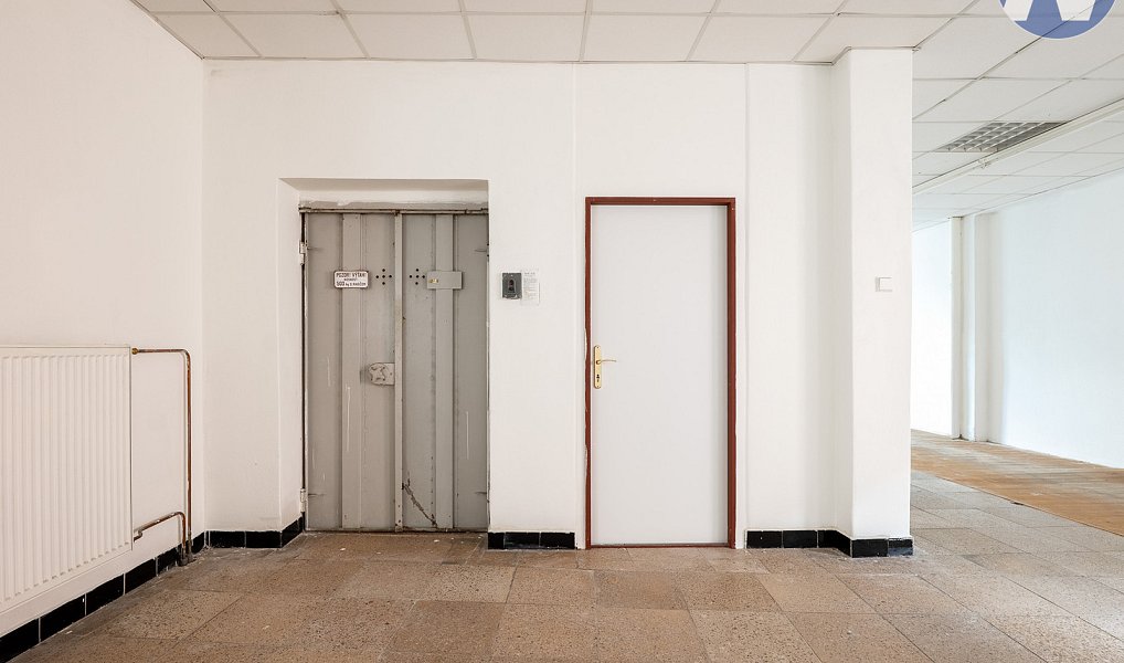 Prodej obchodních prostor 460 m², Vimperk – náhled fotky 14