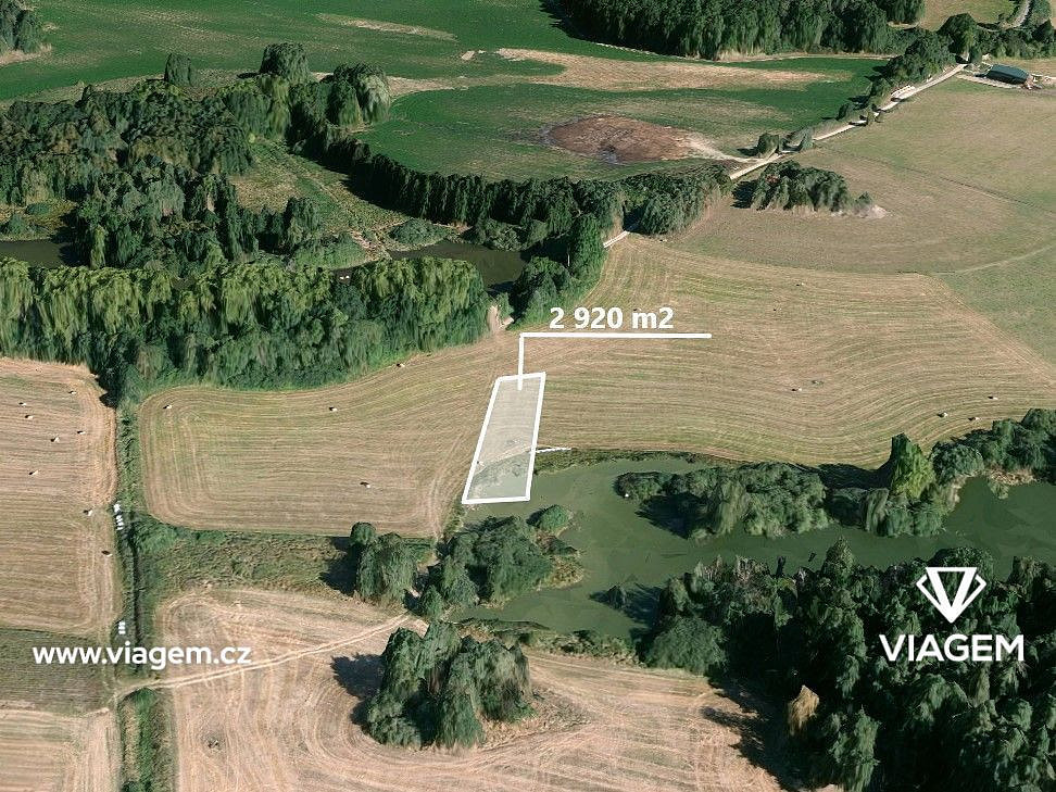 Prodej pole 973 m²