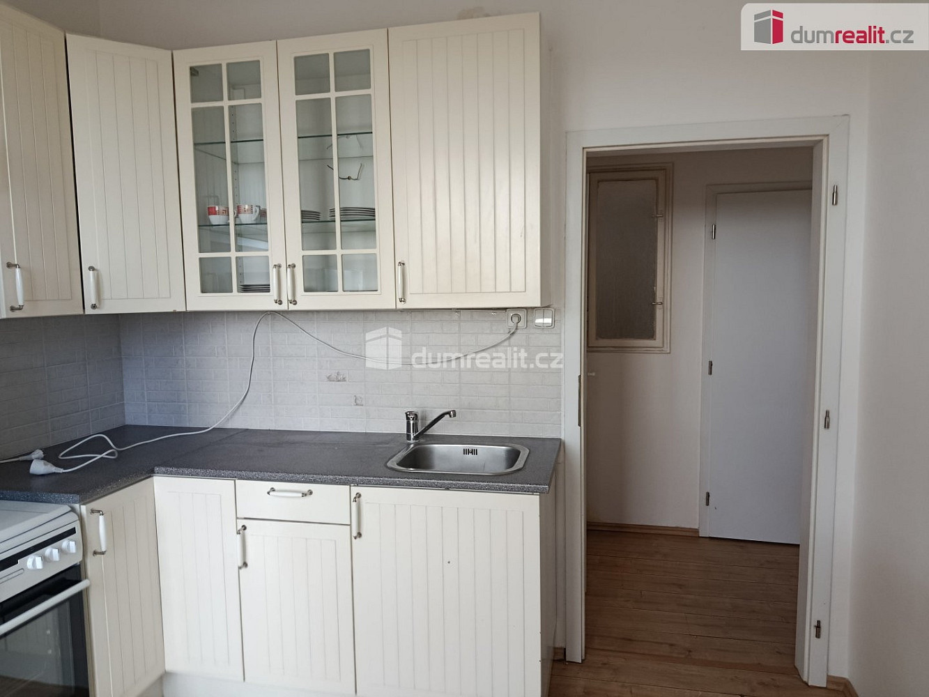 Pronájem bytu 1+1 33 m² — photo 2