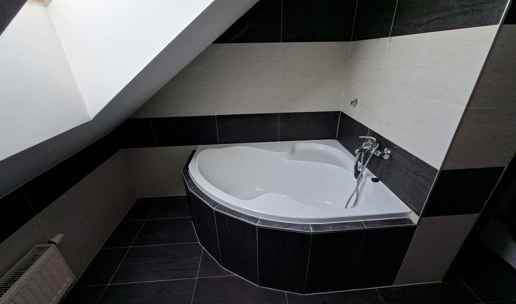 Prodej bytu 2+kk 74 m², Praha – náhled fotky 4