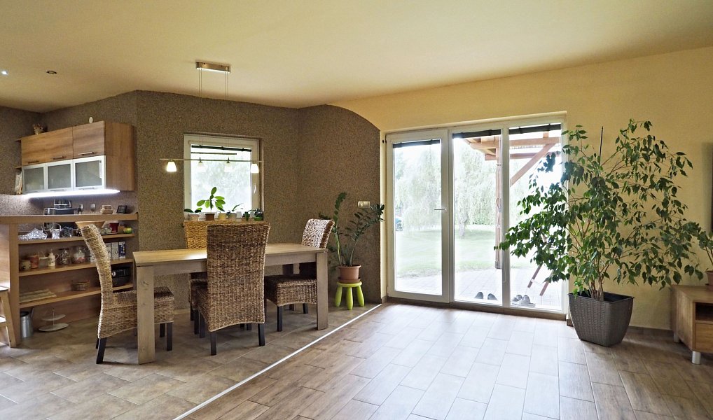 Prodej domu 170 m² s pozemkem 1 110 m², Velké Losiny – náhled fotky 8