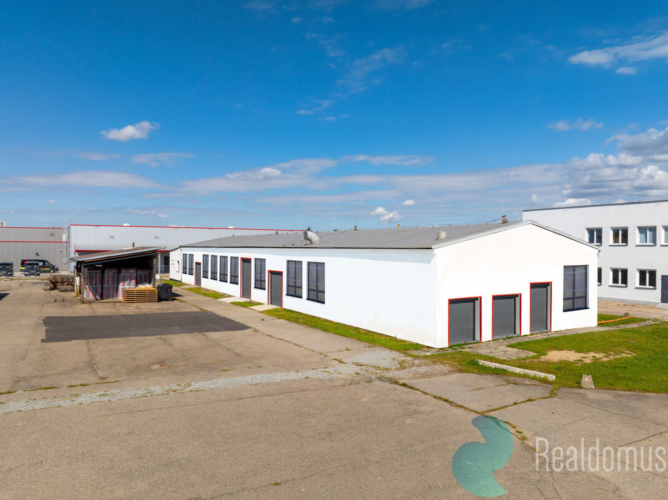 Pronájem skladovacích prostor 629 m²