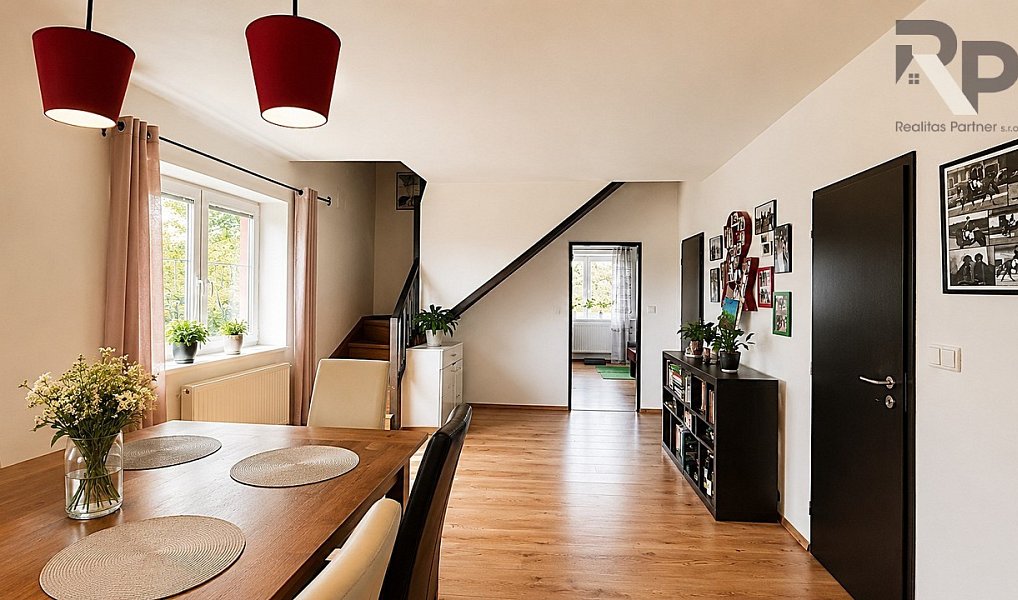 Prodej domu 319 m² s pozemkem 1 006 m², Dobronín – náhled fotky 11