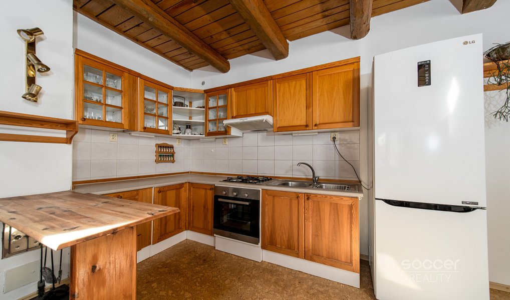 Pronájem domu 180 m² s pozemkem 1 662 m², Dobrovice – náhled fotky 6