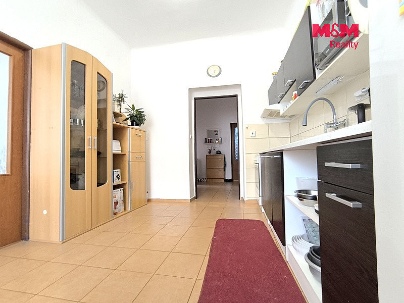 Prodej nájemního domu, činžáku 249 m² — photo 3
