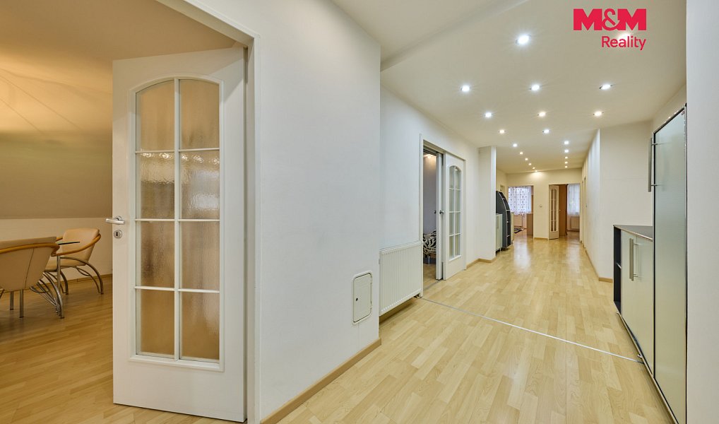Pronájem domu 185 m² s pozemkem 1 755 m², Trutnov – náhled fotky 13