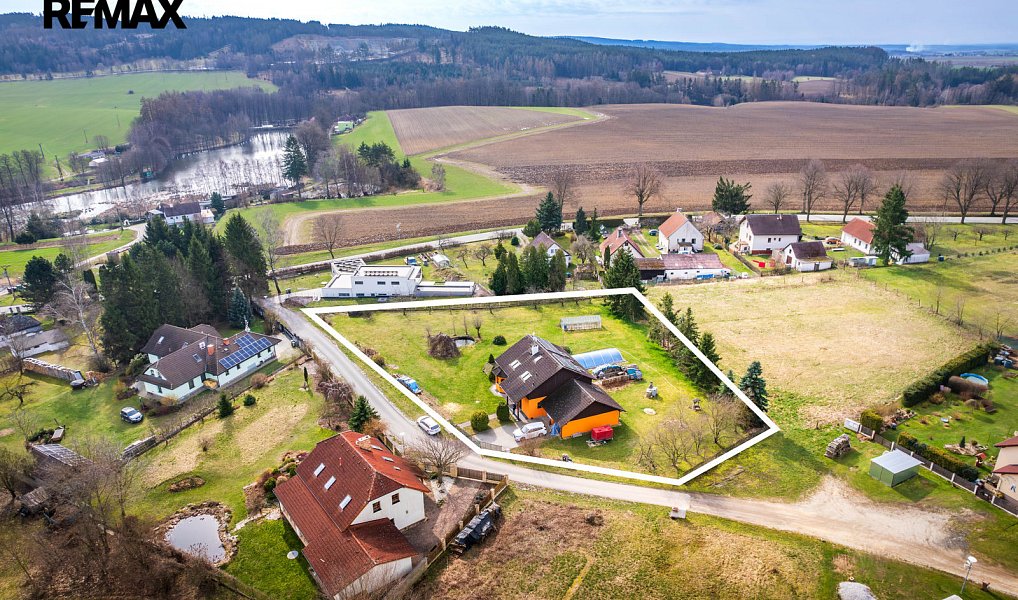 Prodej domu 320 m² s pozemkem 3 335 m², Deštná – náhled fotky 14