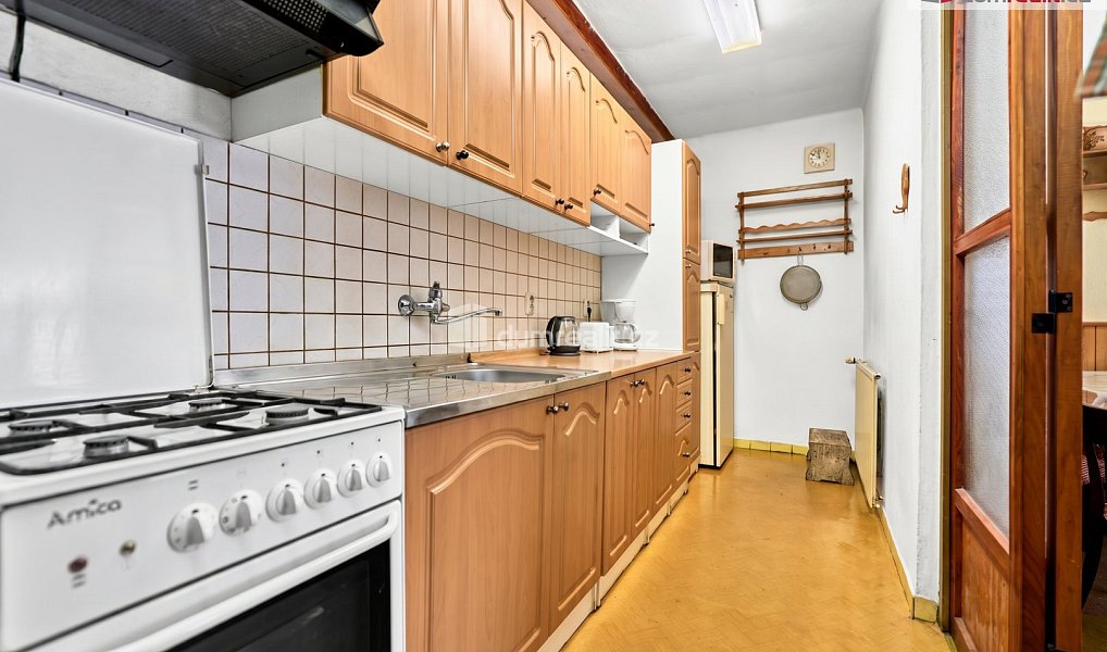Prodej domu 260 m² s pozemkem 368 m², Žlutice – náhled fotky 4