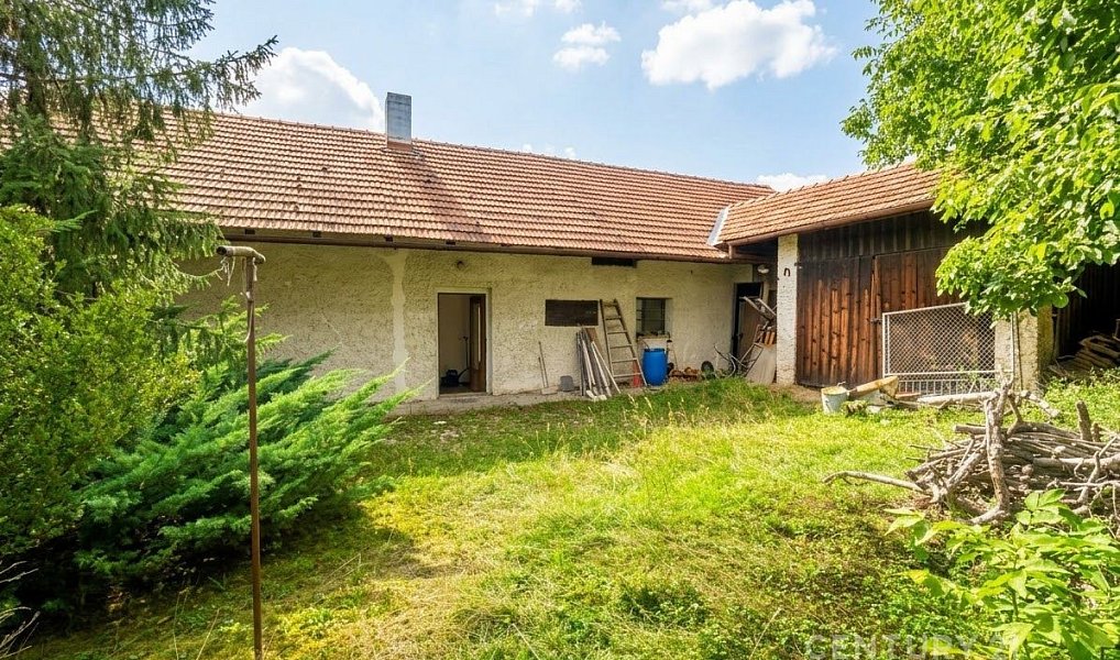 Prodej domu 355 m² s pozemkem 997 m², Úhřetická Lhota – náhled fotky 3