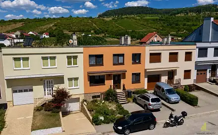 Prodej domu 250 m² s pozemkem 176 m², Perná, okres Břeclav