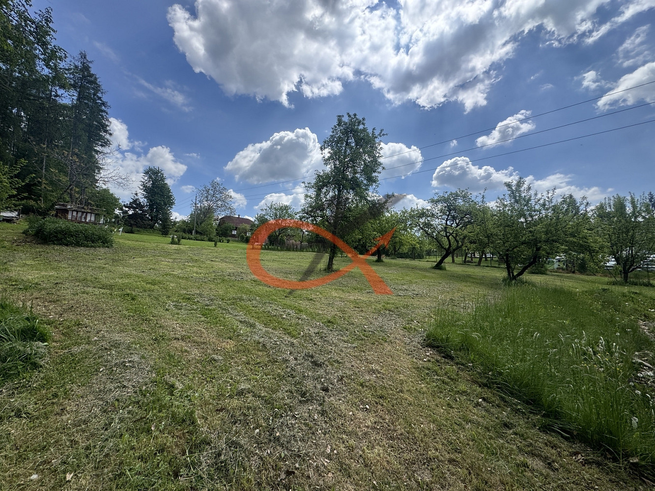 Prodej stavebního pozemku 1 572 m² – fotografie 3