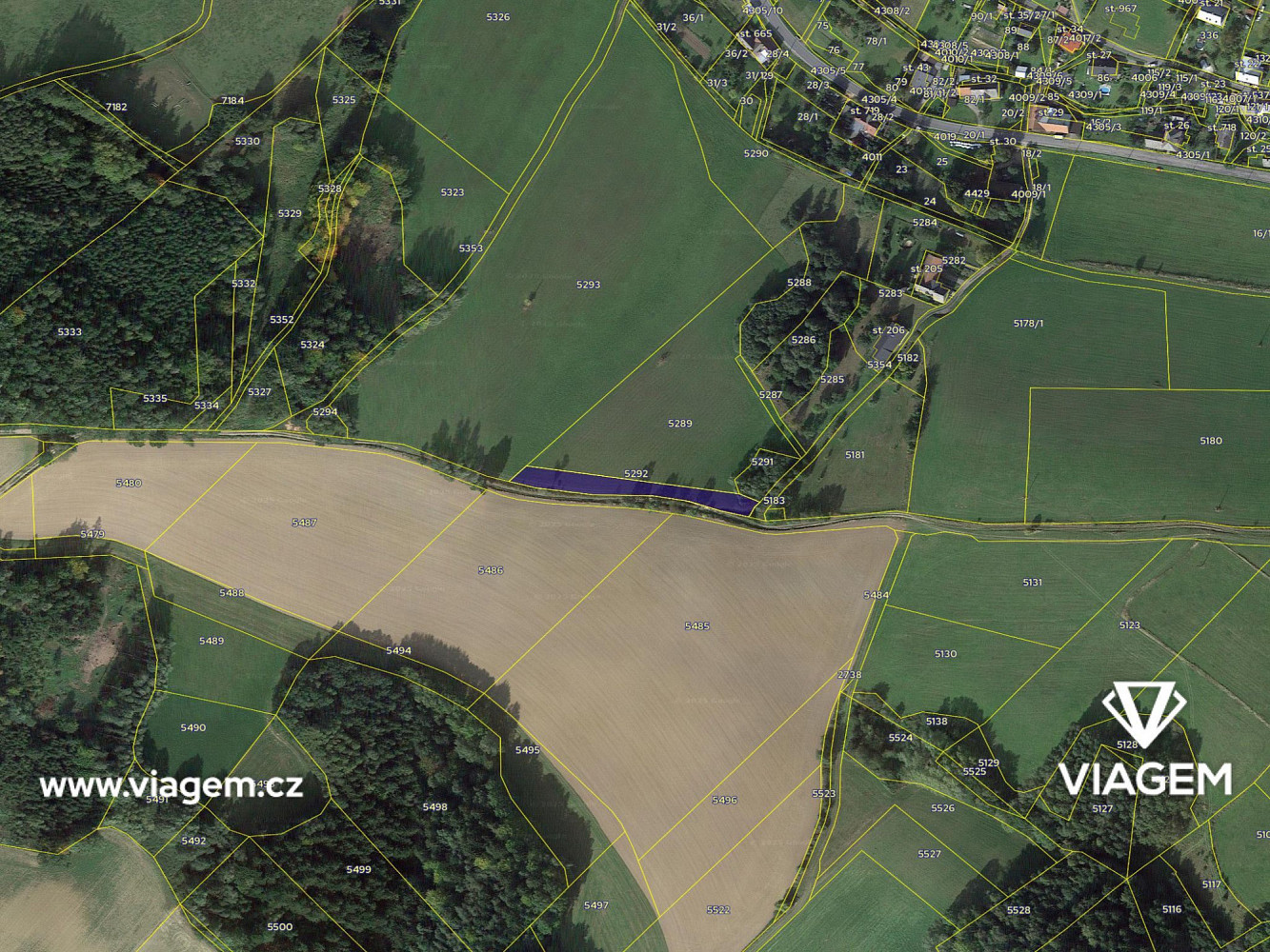Pole 1 492 m², Podíl 38 % o výměře 560 m² – pohled 4