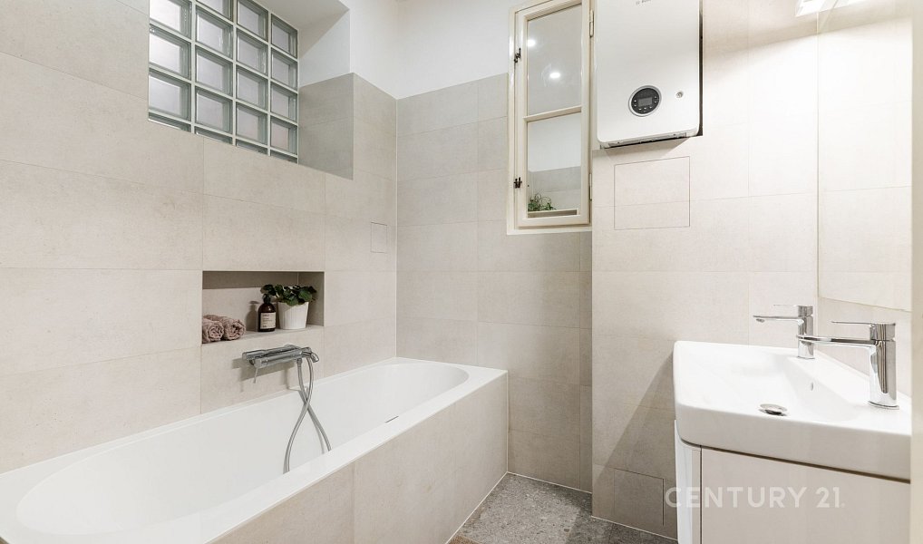 Prodej bytu 2+1 95 m², Praha – náhled fotky 16
