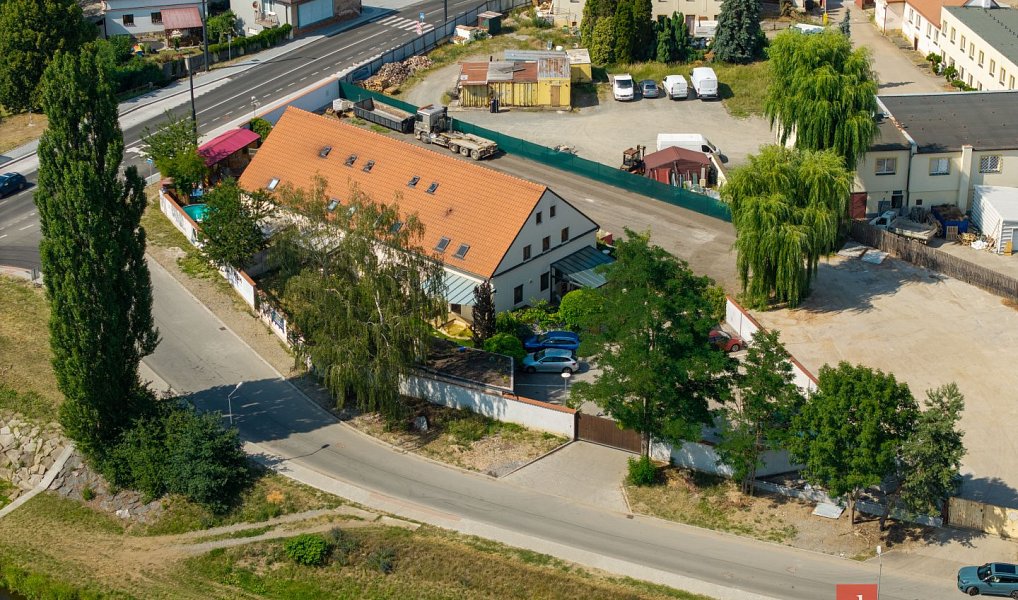 Prodej bytu 4+kk 120 m², Plzeň – náhled fotky 2