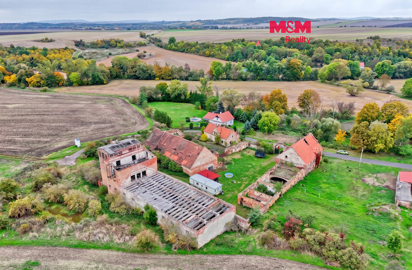 Prodej domu 191 m² s pozemkem 2 152 m²