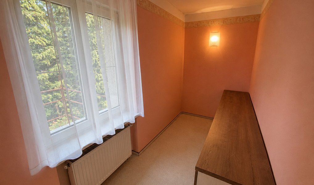 Prodej domu 220 m² s pozemkem 945 m², Šťáhlavy – náhled fotky 15