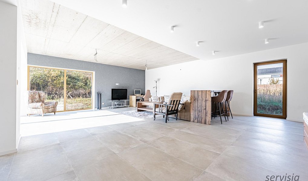 Prodej domu 233 m² s pozemkem 576 m², Hustopeče – náhled fotky 2