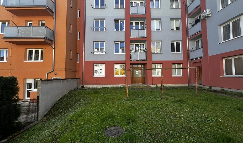 Prodej bytu 1+kk 31 m², Litoměřice – náhled fotky 12