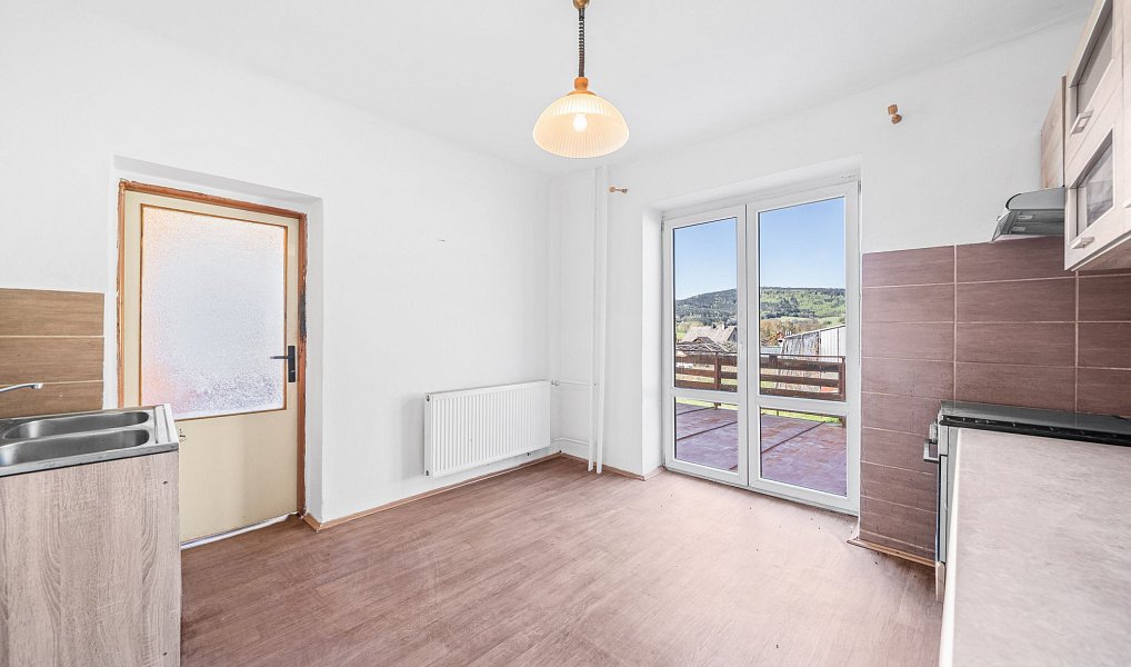 Prodej domu 178 m² s pozemkem 525 m², Dešenice – náhled fotky 9
