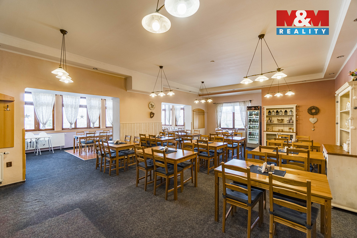 Prodej ubytovacího objektu 661 m² – fotografie 2