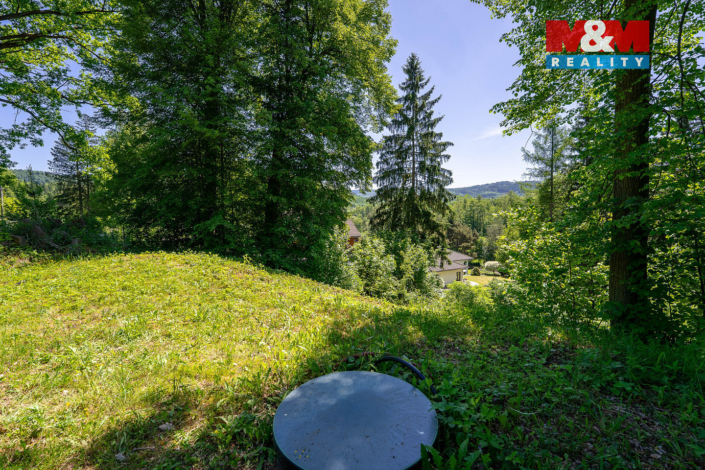 Prodej stavebního pozemku 2 522 m² - Więcej