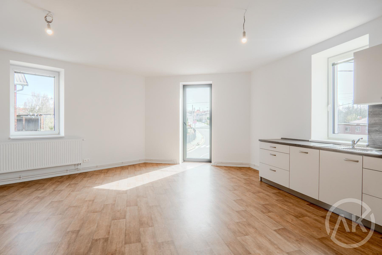 Pronájem bytu 3+kk 84 m² – fotografie 2