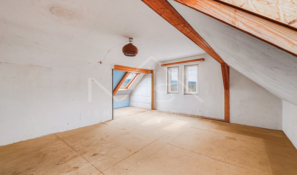 Prodej domu 330 m² s pozemkem 943 m², Chrást – náhled fotky 16