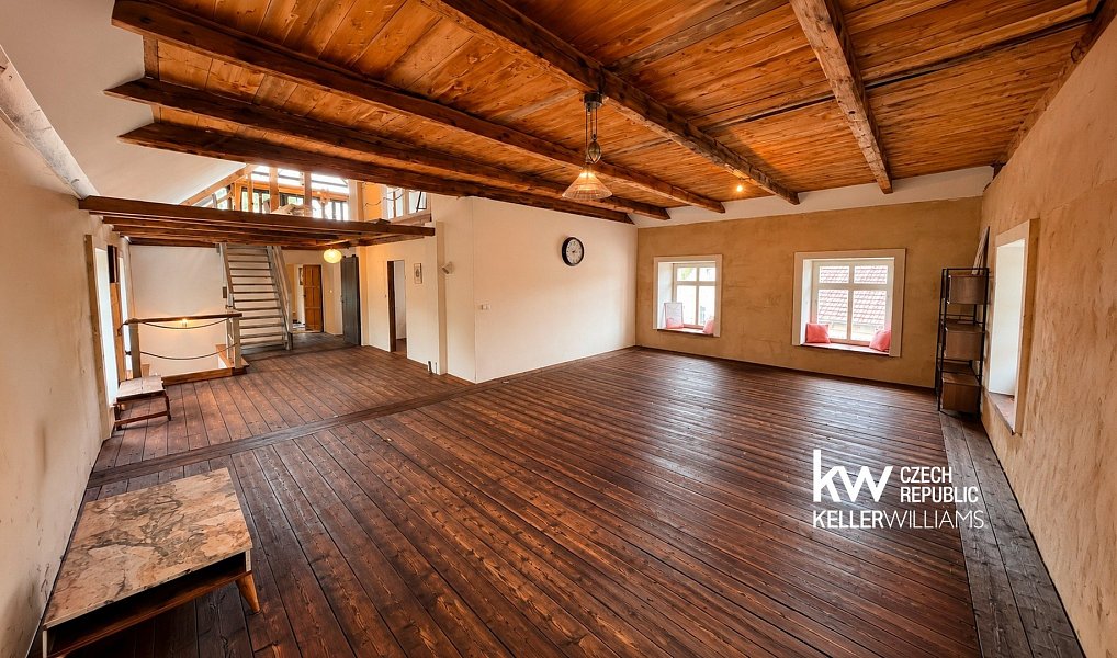 Prodej domu 343 m² s pozemkem 1 283 m², Měcholupy – náhled fotky 2