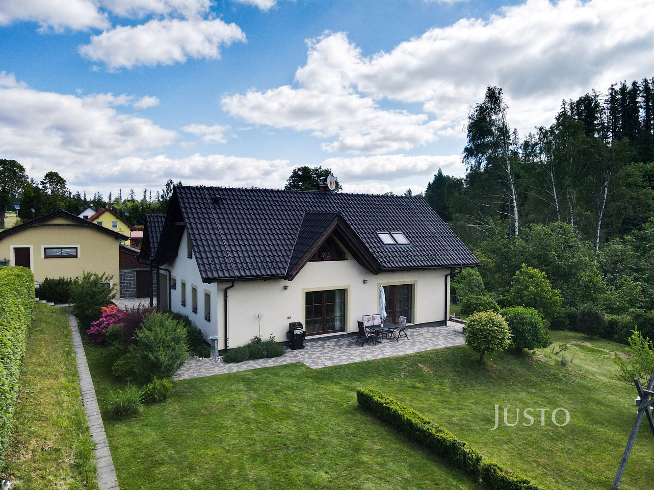 Prodej domu 256 m² s pozemkem 1 947 m² — photo 2
