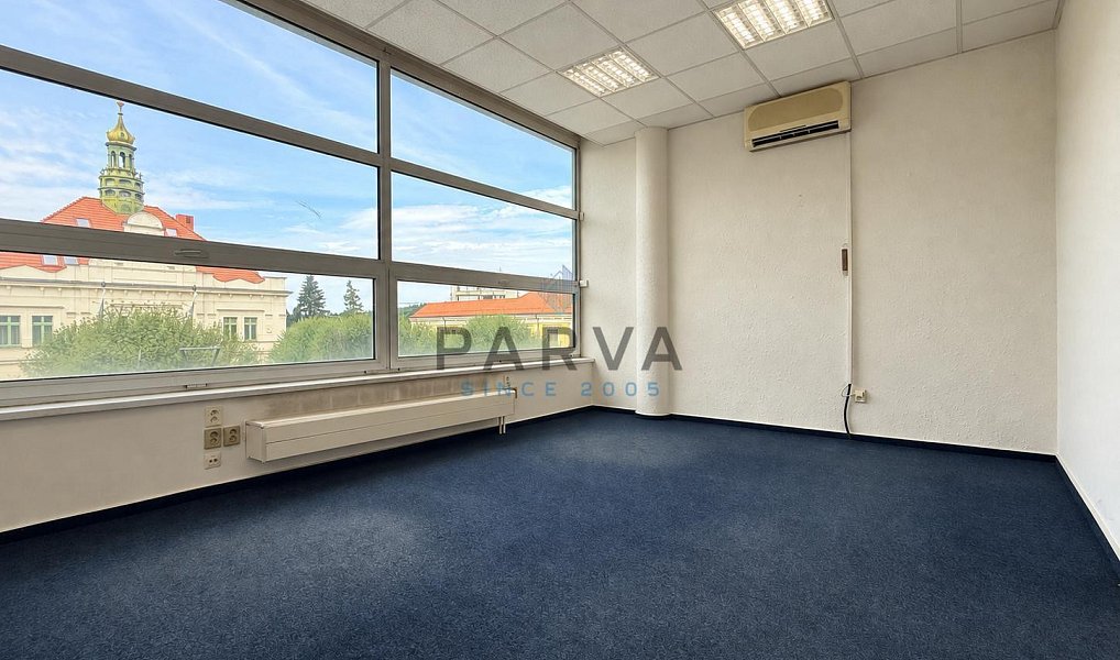 Pronájem kanceláře 18 m², Rokycany – náhled fotky 3