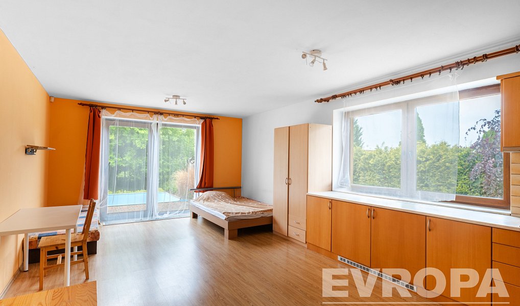 Prodej domu 303 m² s pozemkem 1 464 m², Solnice – náhled fotky 5