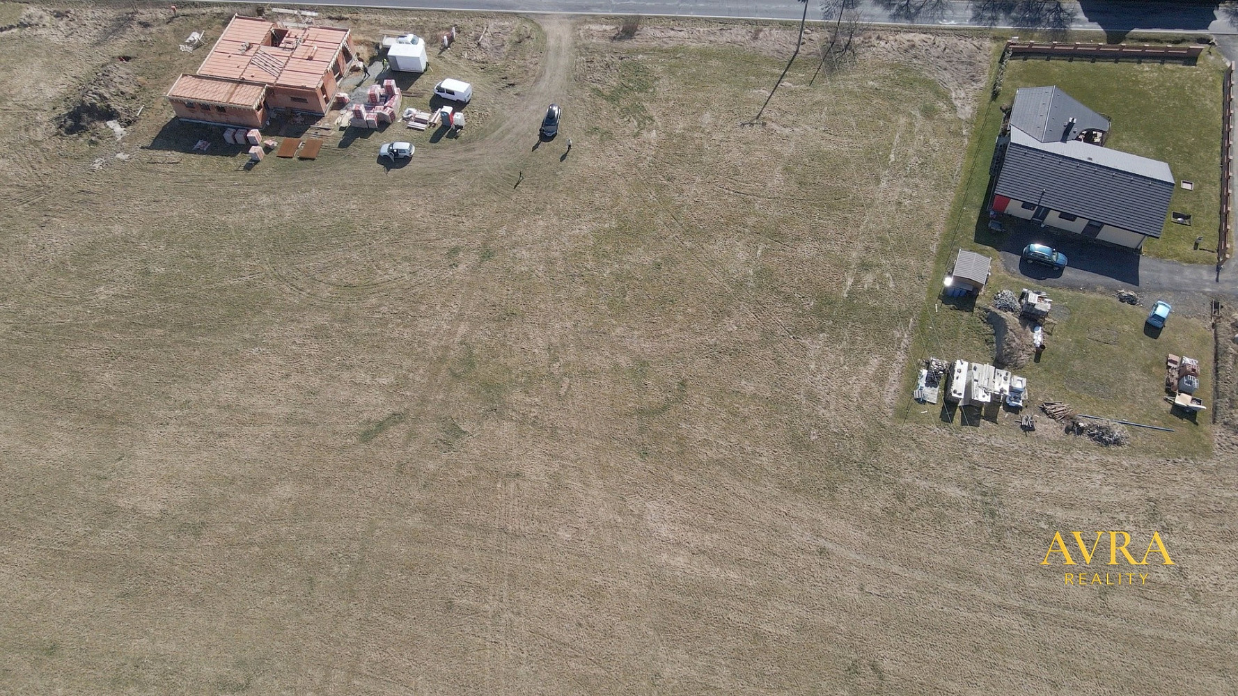 Prodej stavebního pozemku 1 345 m² – pohled 2