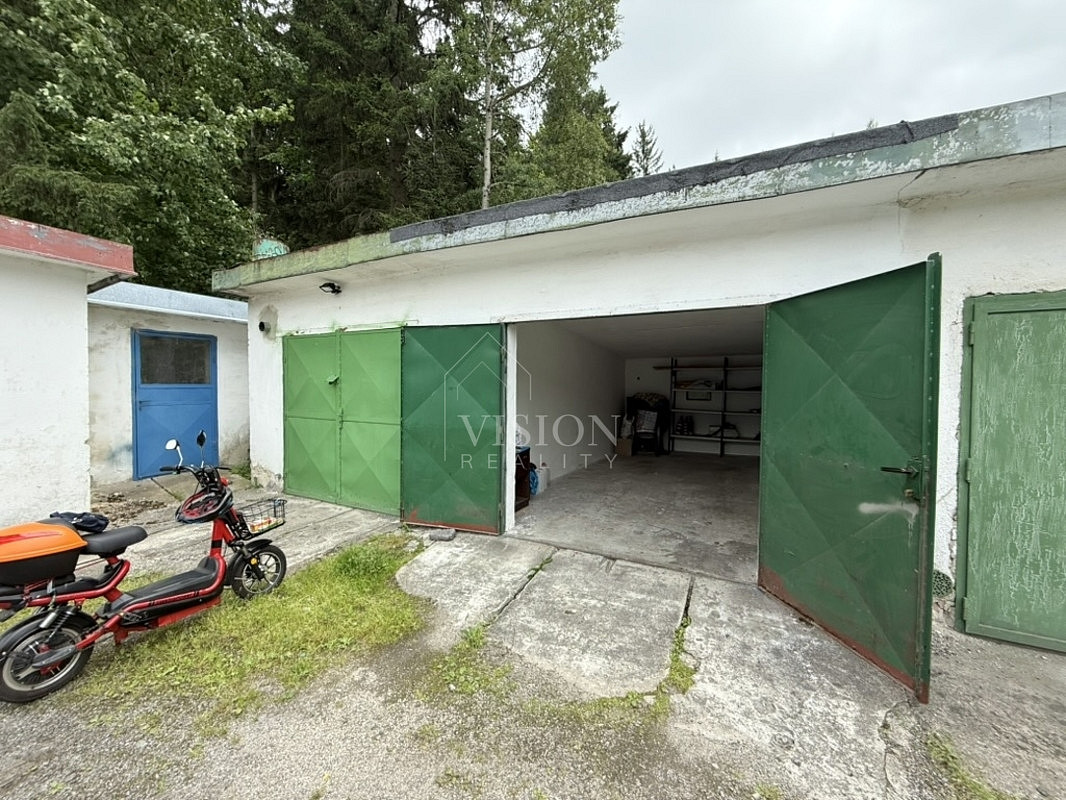 Prodej garáže, 22 m2, Loučovice