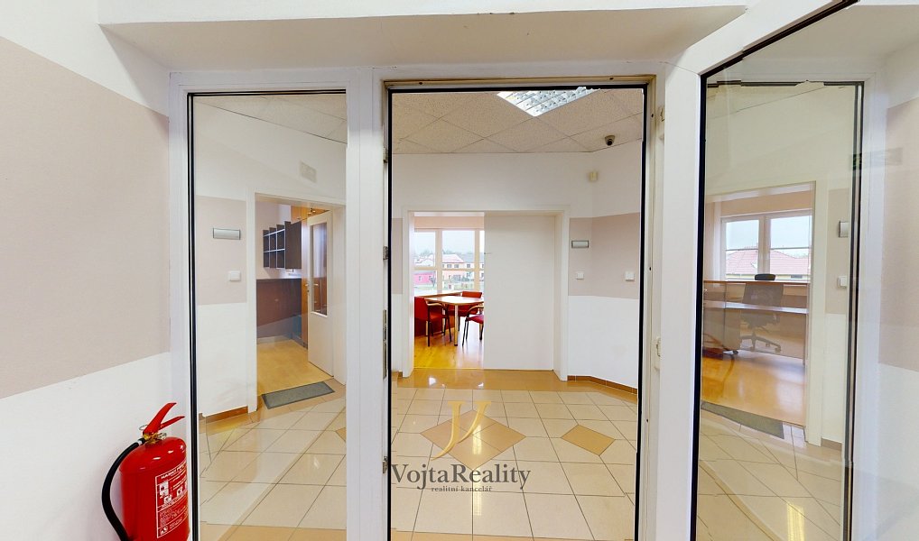 Pronájem kanceláře 195 m², Kožušany-Tážaly – náhled fotky 4