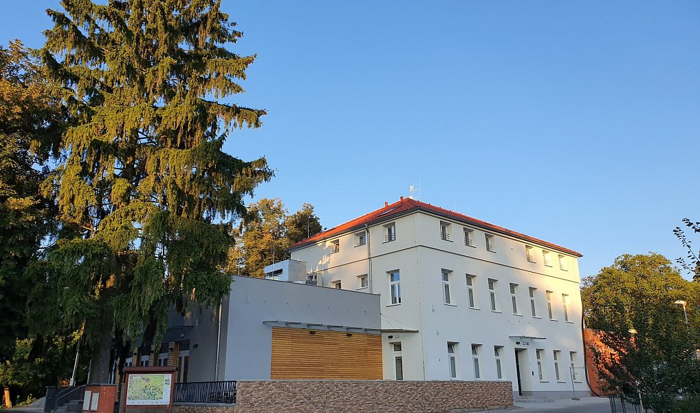 Prodej stavebního pozemku 924 m², Babice – náhled fotky 4