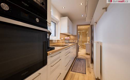 Prodej domu 280 m² s pozemkem 2 444 m², U Gabrielky, Praha 6 - Nebušice