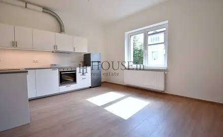 Pronájem bytu 2+kk 37 m², Vnější, Praha 4 - Michle